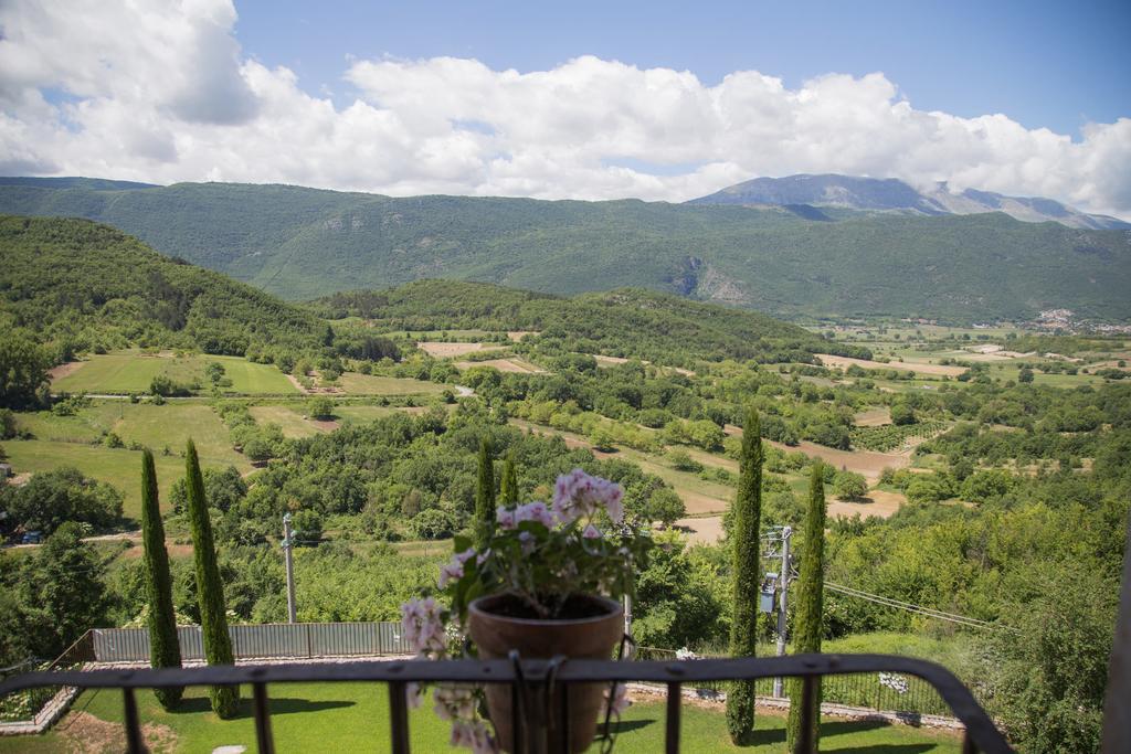 Casa Rosati Hotel Fontecchio ภายนอก รูปภาพ