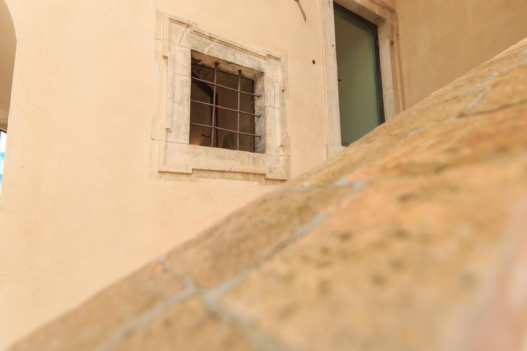 Casa Rosati Hotel Fontecchio ภายนอก รูปภาพ