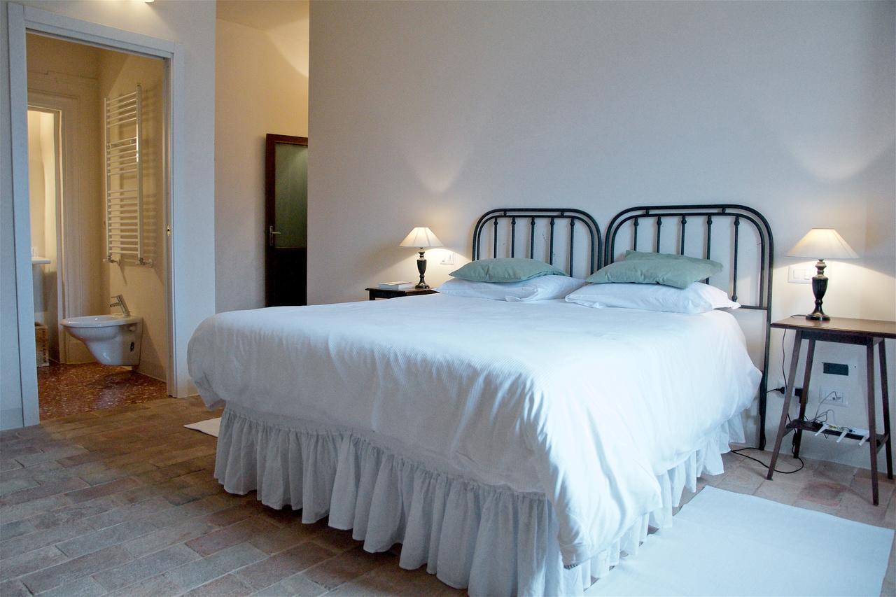 Casa Rosati Hotel Fontecchio ภายนอก รูปภาพ
